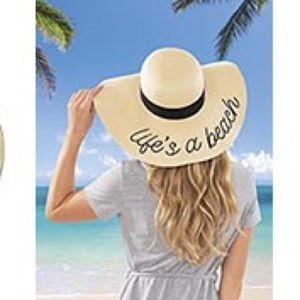 Life's a Beach sunhat 👒